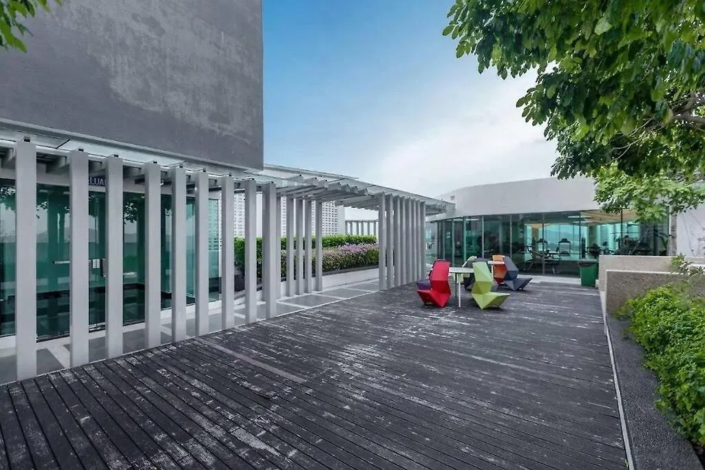 Setia Tri-Suite George Town